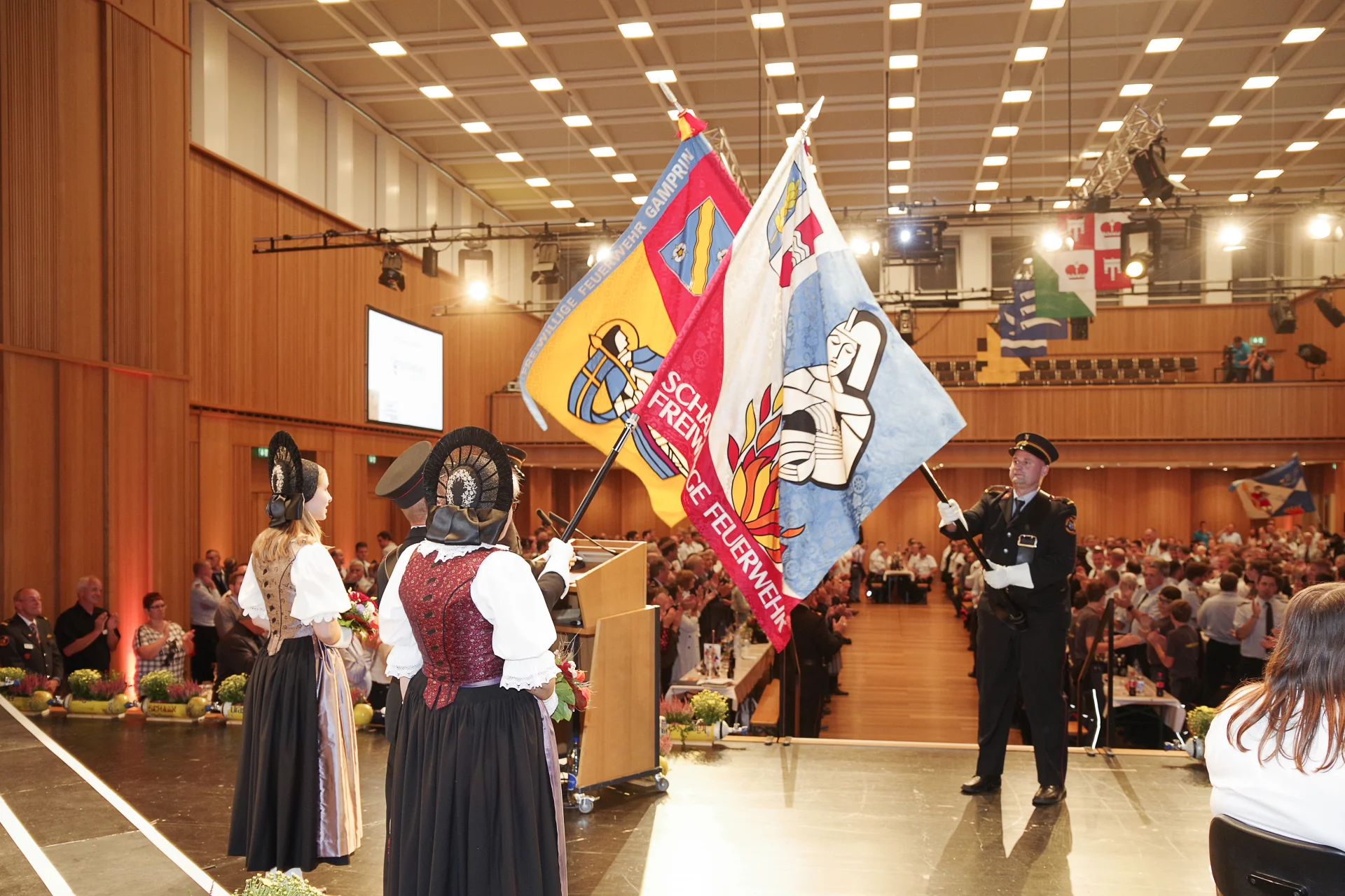 Vereinsfahne Feuerwehrtag 2019