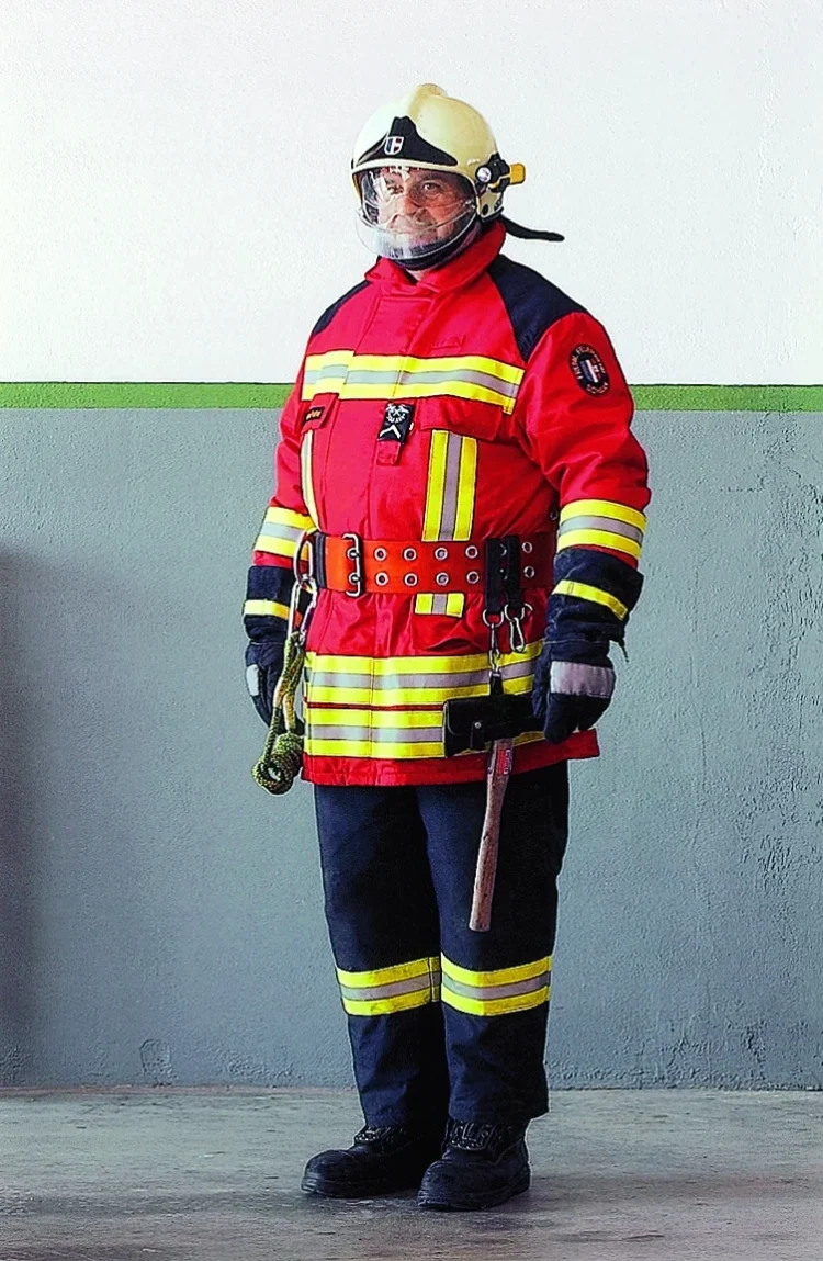 Brandschutzbekleidung um 2000 bis 2013
