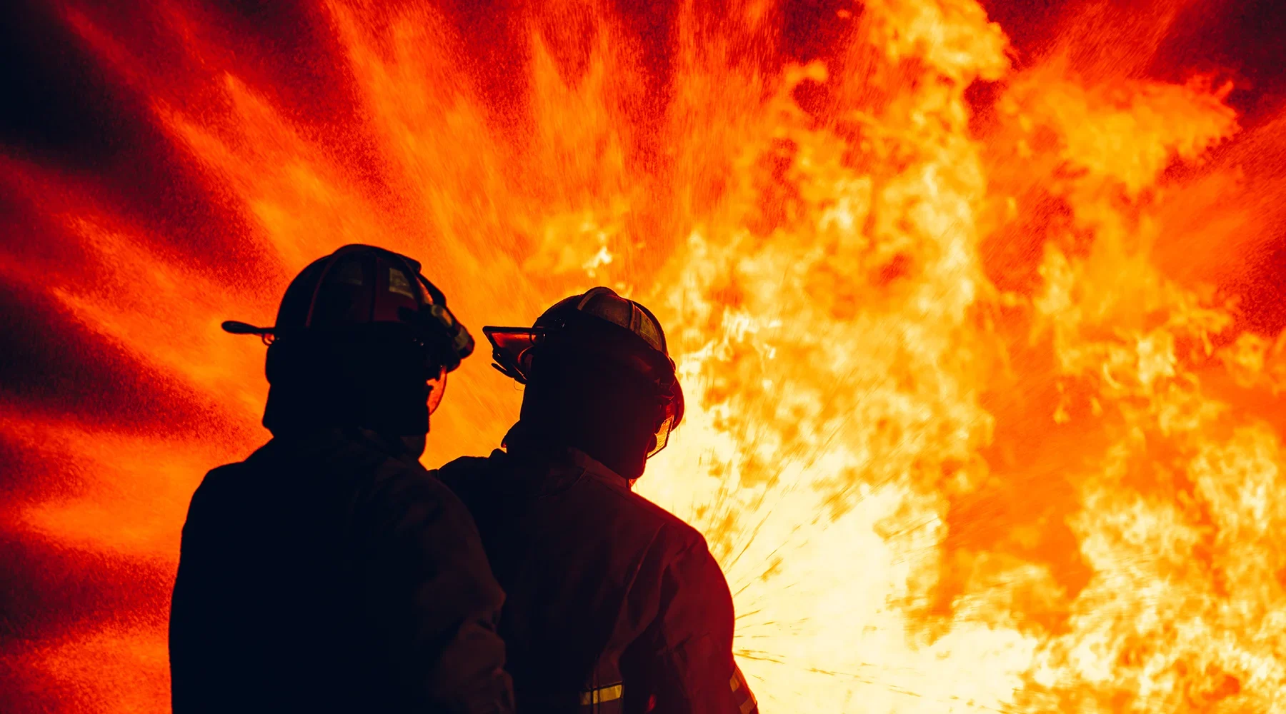 Feuerwehr Einsatz In Grossem Feuer